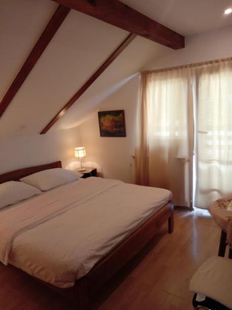 Guesthouse Marton Jezerce Exterior photo